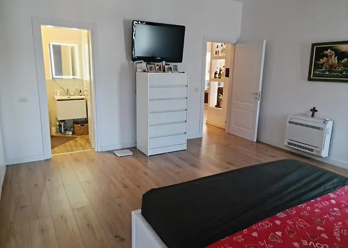 K&k * Golem (Tirana)